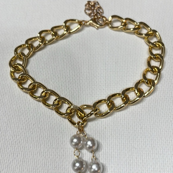 Romantic Pearl Bohemian Hand Bracelet - Picture 3 of 6